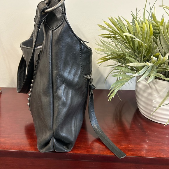 Harley Davidson black leather shoulder bag - Picture 5 of 11